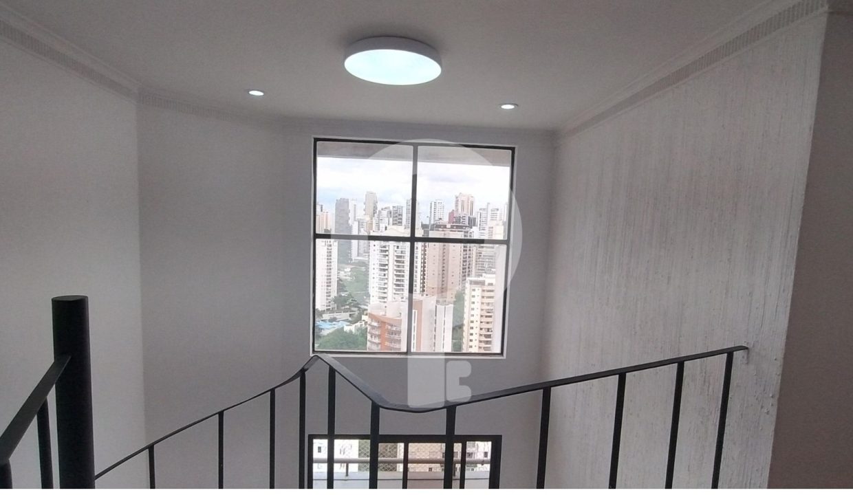 Aluga-Apartamento-Cobertura-Duplex-no-Morumbi-sala-de-estar-e-de jantar-13